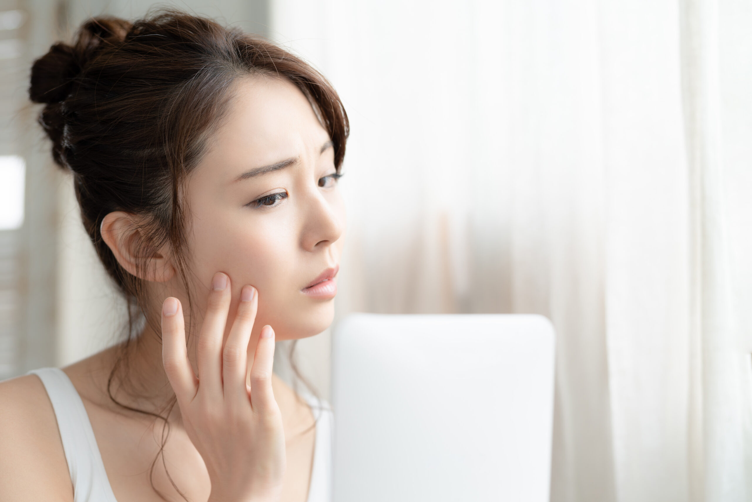 ニキビに悩む方必見！肌質改善×漢方治療をオンラインで手軽に根本ケア！